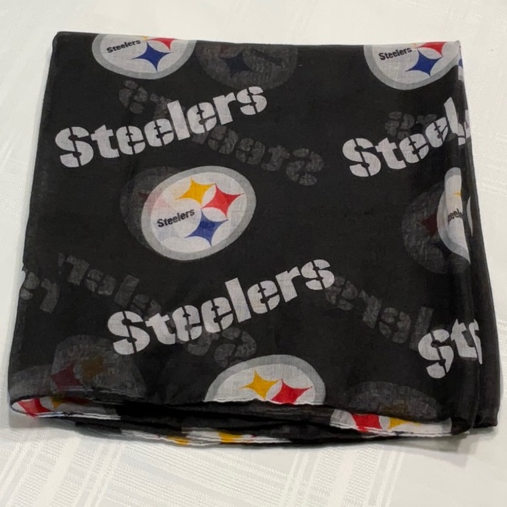 Pittsburgh Steelers Black Infinity Scarf - Picture 1 of 5